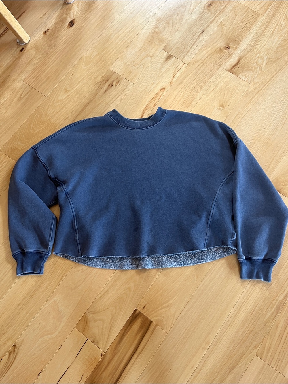 Abercrombie & Fitch Cropped Blue Crewneck Sweatshirt